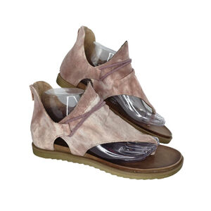 Women's Very G Pink Tie-Dye Sandals Size 6